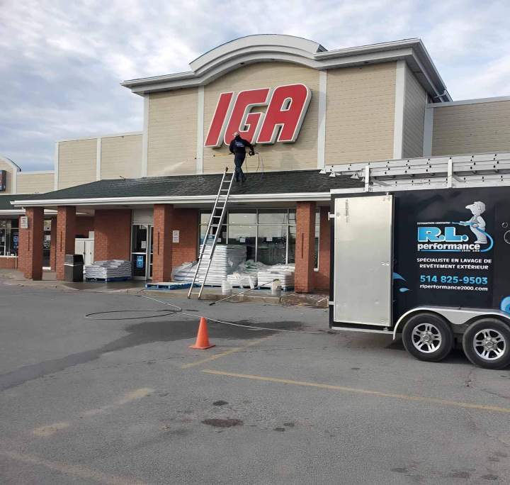 Nettoyage extérieur commercial Vaudreuil-Dorion